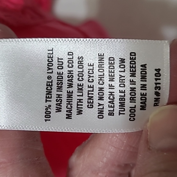 NWT Crown & Ivy Pink V-neck with Ruffled Collar & Puff Sleeves size 2X - Picture 5 of 8